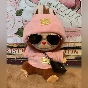 26 Adorable LABUBU clothes and accessories
